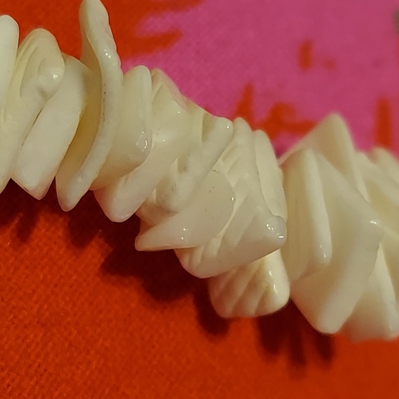 White Shell Anklet - Picture 2 of 3